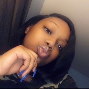 Meet your Posher, Cora